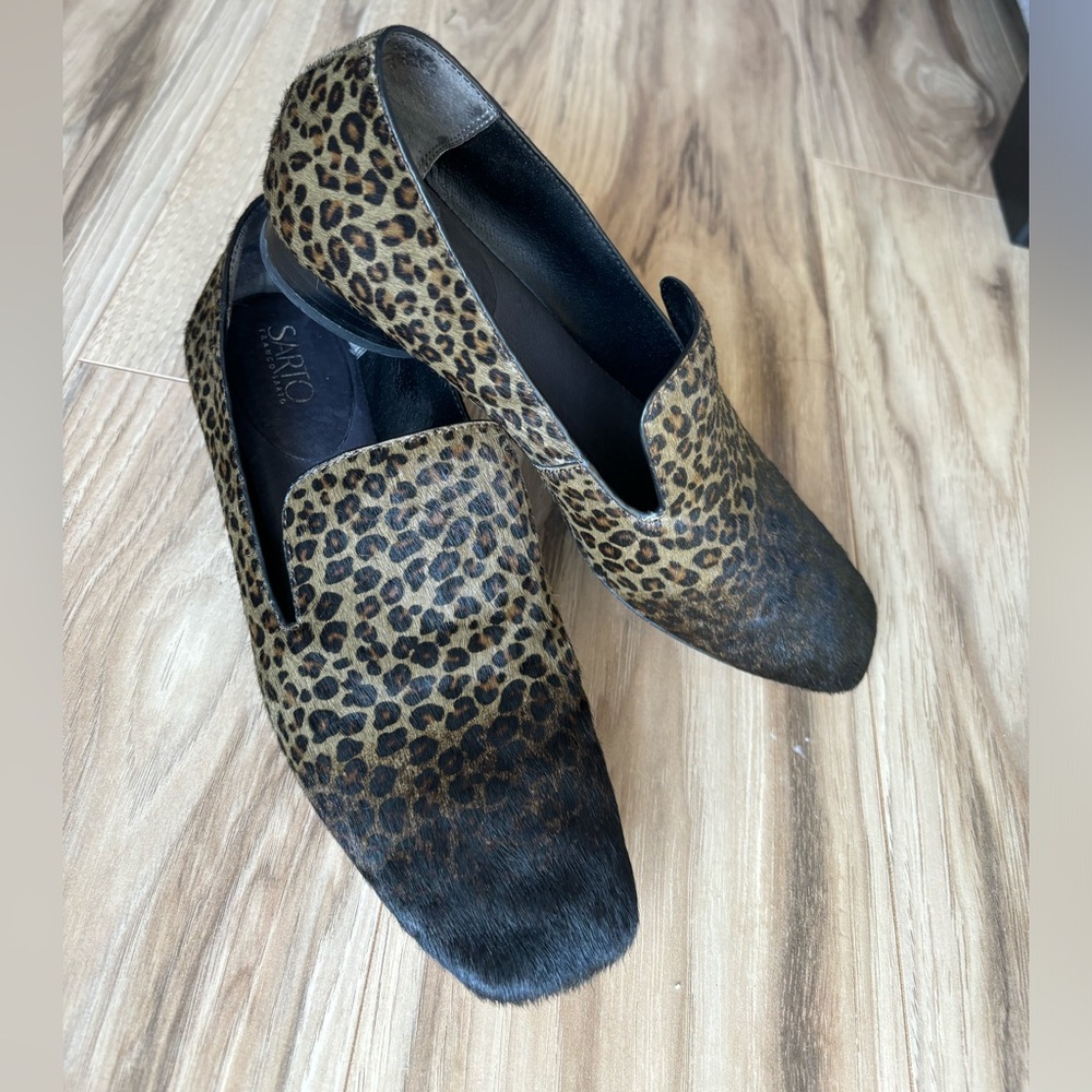 Sarto by Franco Sarto Womenās Rare Leopard Print Calf Hair Loafers Size 8.